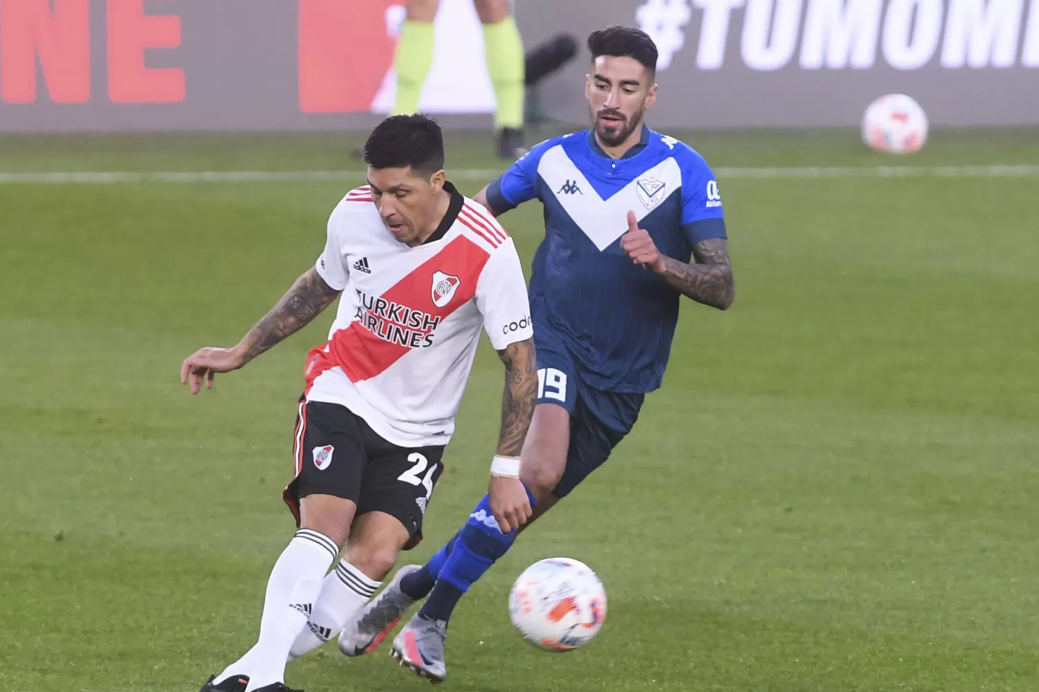 MANEJÓ LA MITAD DE LA CANCHA. Enzo Pérez, que salió lesionado, volvió a ser clave en el conjunto de Marcelo Gallardo. 