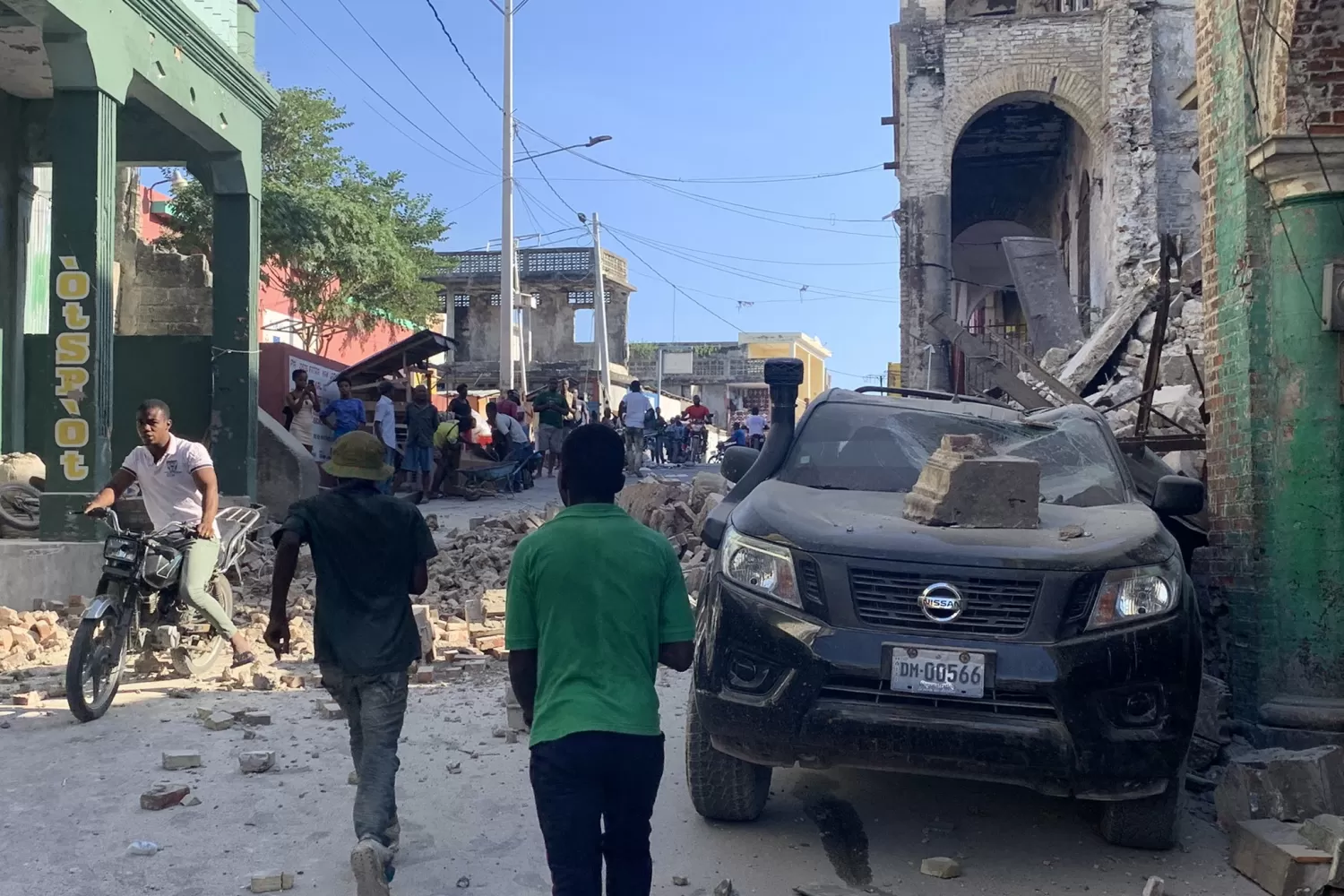 TERREMOTO EN HAITÍ. Twitter @JCOMHaiti