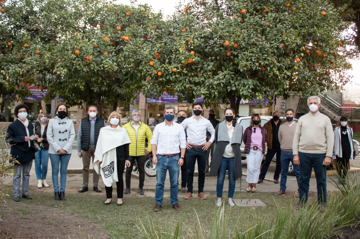 REUNIÓN DE DIRIGENTES. Campero y Paula Omodeo encabezaron el encuentro con un sector del PRO.