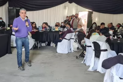 La gente no necesita más planes, necesita un trabajo digno, aseveró Germán Alfaro