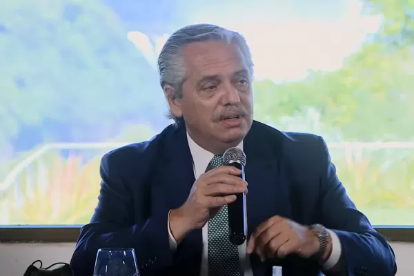 En medio de la polémica por la foto, Alberto Fernández relanzó el plan Previaje