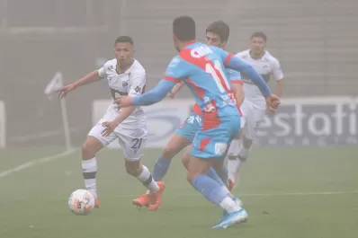 Platense festejó por primera vez en el torneo ante Arsenal