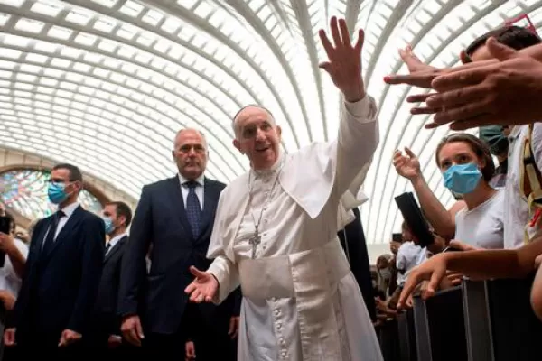 El Papa se mostró preocupado ante la llegada de los talibanes al poder en Afganistán