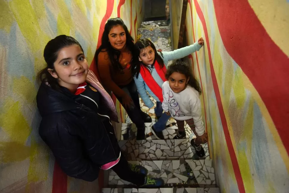  LISTAS PARA INFORMAR.  Emilia Cerrutti, Valentina Miguez, Eloisa Ramayo Hernández y Martina Miguez.