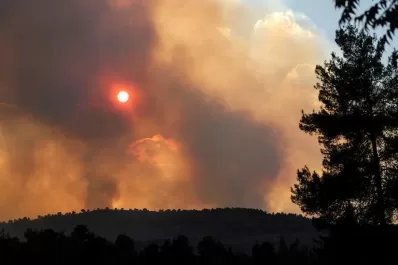 Israel solicitó ayuda internacional para combatir incendios en las afueras de Jerusalén
