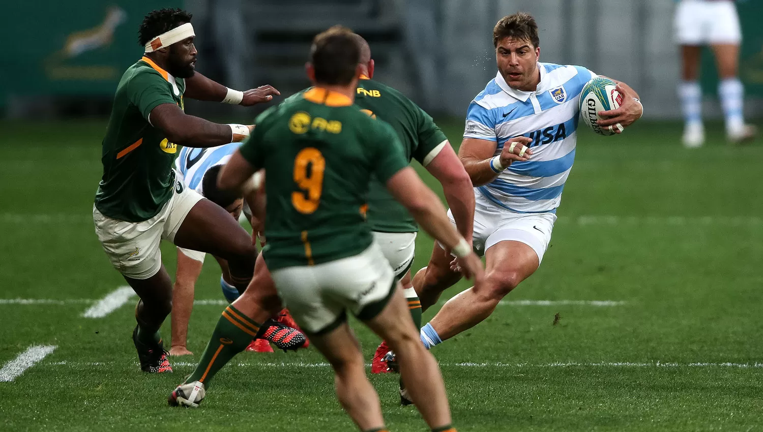 AFUERA POR LESIÓN. Isa jugó 59 minutos en el debut de los Pumas en el Championship ante los sudafricanos.