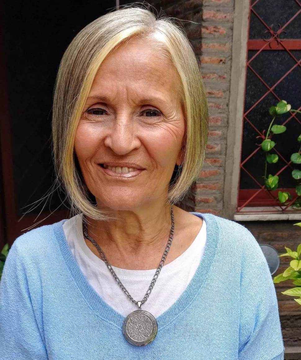COMO PENÉLOPE. “Comencé a pensar cómo pulir mi tejido para hacer un espacio singular”, destaca Massara. 