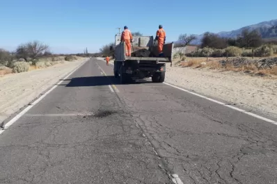 Por trabajos de bacheo, fue reducido el tránsito por la Ruta 40 después de Amaicha