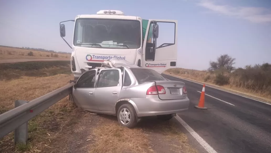 CHOQUE DE FRENTE. Un accidente sobre la ruta 9 se cobró tres vidas.