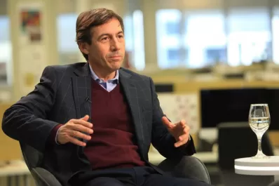 No hay default en Argentina porque hay una oposición responsable, afirmó Naidenoff