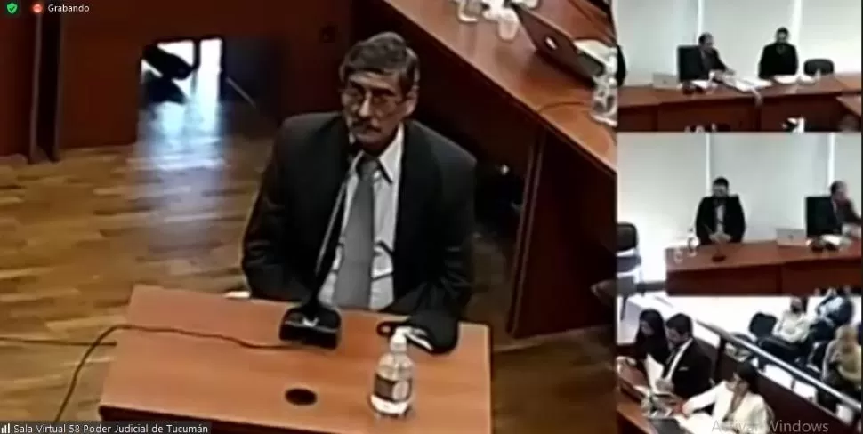 EL TESTIGO. Roberto Fernando Rejas explicó que la búsqueda en Google era para los temas de sus materias. 