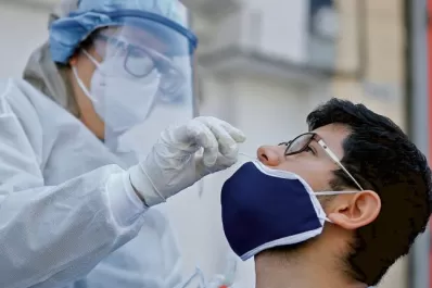 Reportan 147 muertos y 5.889 nuevos contagios de covid-19 en el país