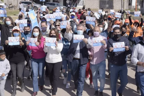 Jaldo, en La Madrid: Sabemos los momentos difíciles que están atravesando las familias tucumanas