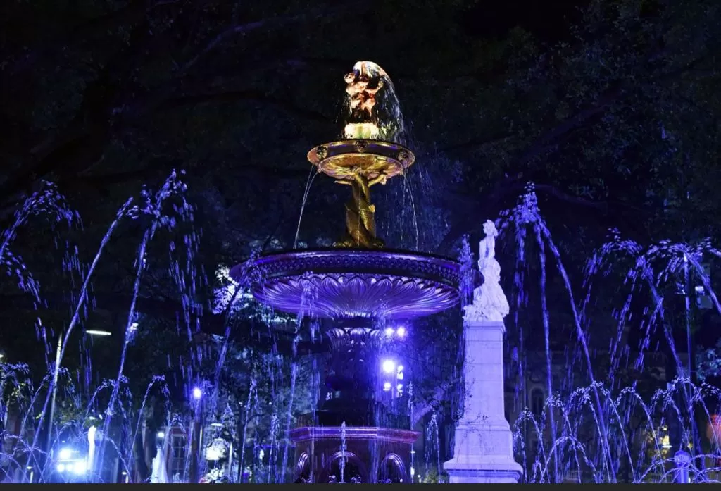 LUGAR HISTÓRICO. La remozada plaza Independencia fue habilitada luego de los actos del 9 de Julio pasado. Foto: Prensa SMT