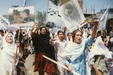 Ellas, las que se niegan a someterse a la ley talibana