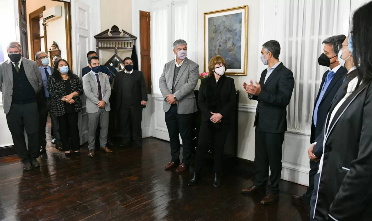 PRENSA Y COMUNICACIÓN PÚBLICA