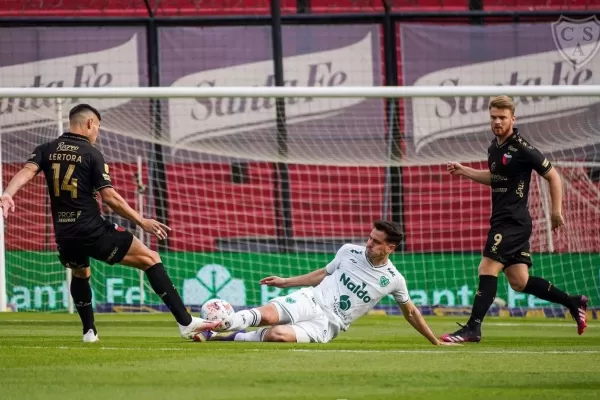 Colón dejó pasar la chance de quedar como puntero