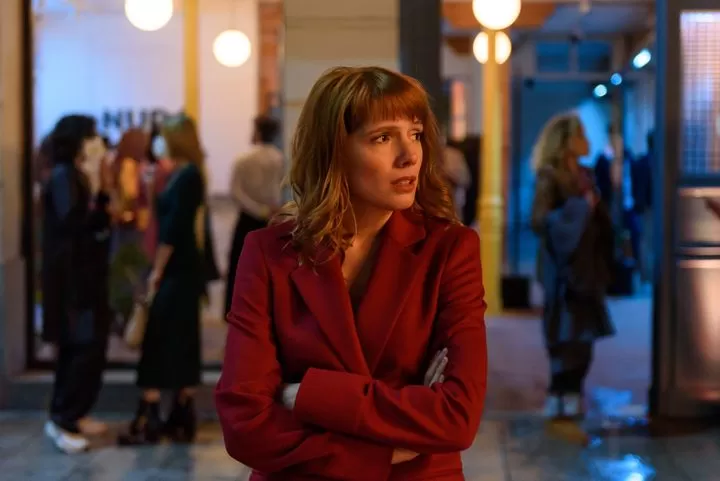 VALERIA. La serie de Netflix generó identificación en las usuarias de redes sociales por una escena de acoso callejero. 