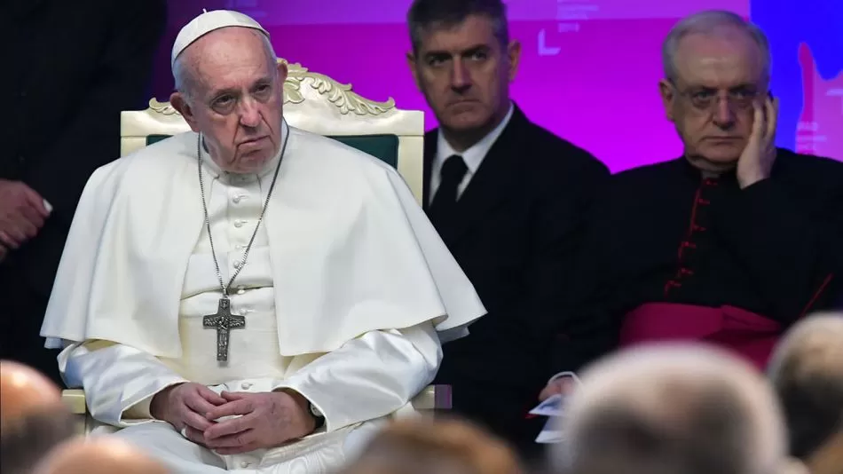 Informes sobre el uso de Grindr entre sacerdotes escandaliza al Vaticano. Foto AFP