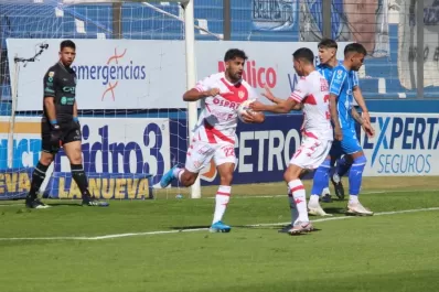 Unión sorprendió a Godoy Cruz en Mendoza
