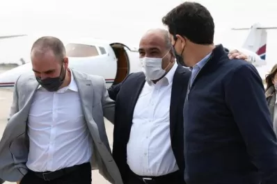 Rumbo a las PASO: aviones, licencias y gestiones