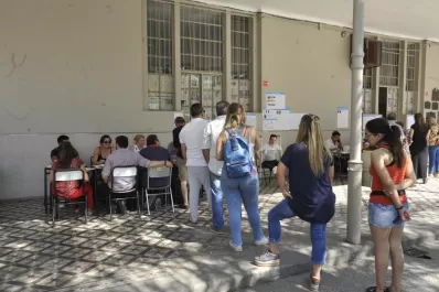 Rumbo a las PASO: cuatro listas salen a la caza del voto liberal