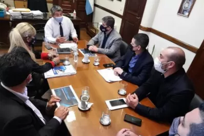 Buscan estrategias para combatir el grooming en Tucumán