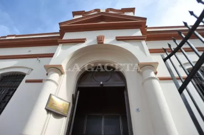 La comunidad del Colegio León XIII protestará hoy contra el cierre del secundario