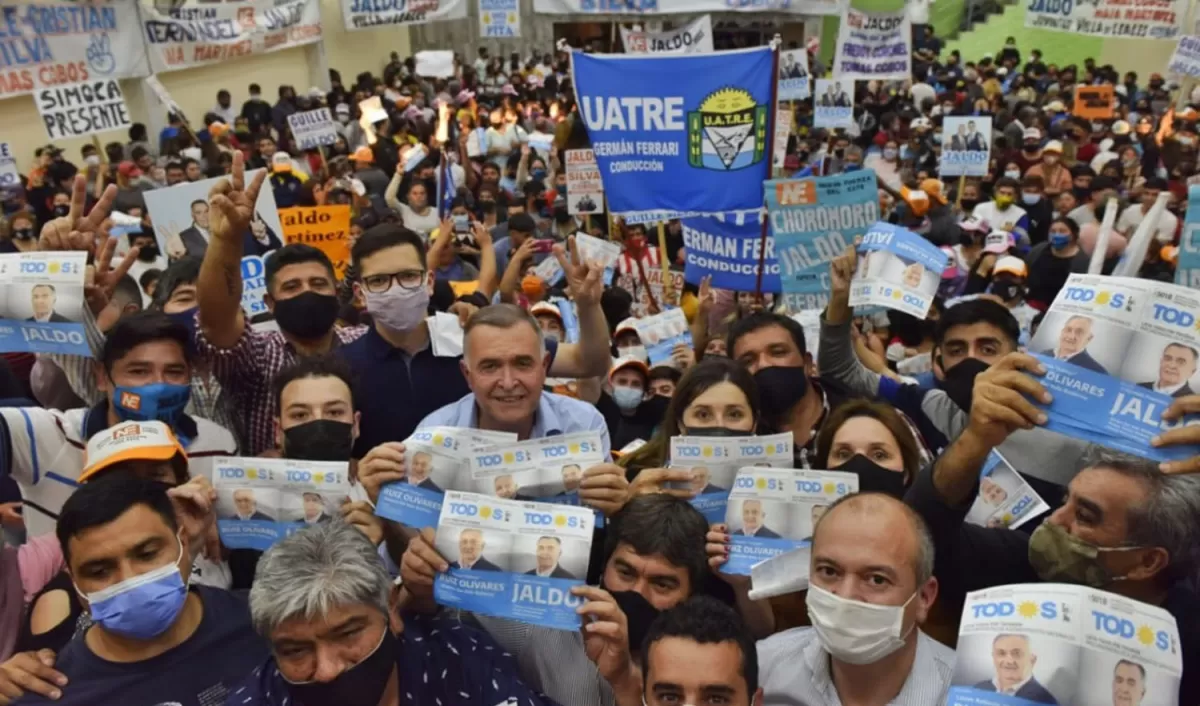 “NO DEJEN DE SOÑAR”. El mensaje del vicegobernador en un mitin.