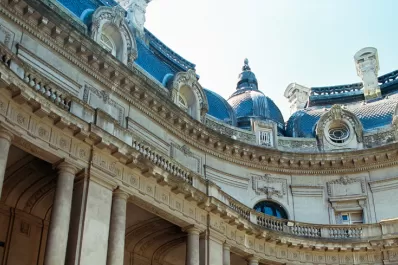 Más memorias de la política que de la diplomacia