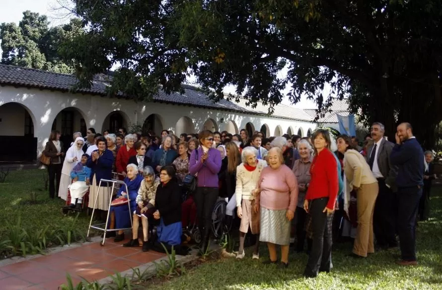 COBIJO. La Sociedad no cuenta con subsidios, por eso es que vive de la caridad y el apoyo de personas solidarias. ARCHIVO LA GACETA