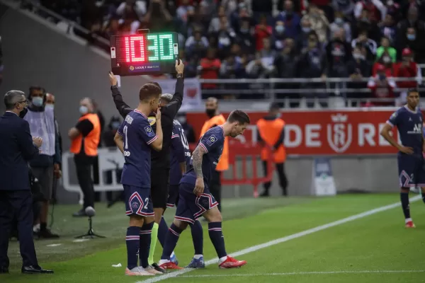 Messi debutó en el PSG: entró en segundo tiempo en lugar de Neymar