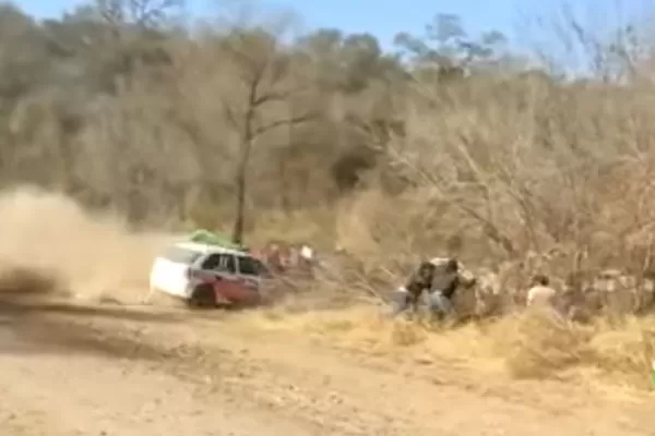 Video: despiste y susto en el Rally de Tafí Viejo, en la vuelta de los motores a El Cadillal