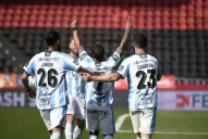 Atlético golpeó en los momentos justos y se trajo un triunfazo desde Rosario