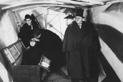 Hojeando el Diario: el “Gabinete del Dr. Caligari” se estrena en Tucumán