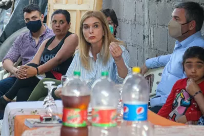 Elías de Pérez: gente no tiene agua a cuadras de la Casa de Gobierno y se pelean por 2023