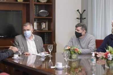 Jaldo se reunió con policías autoconvocados