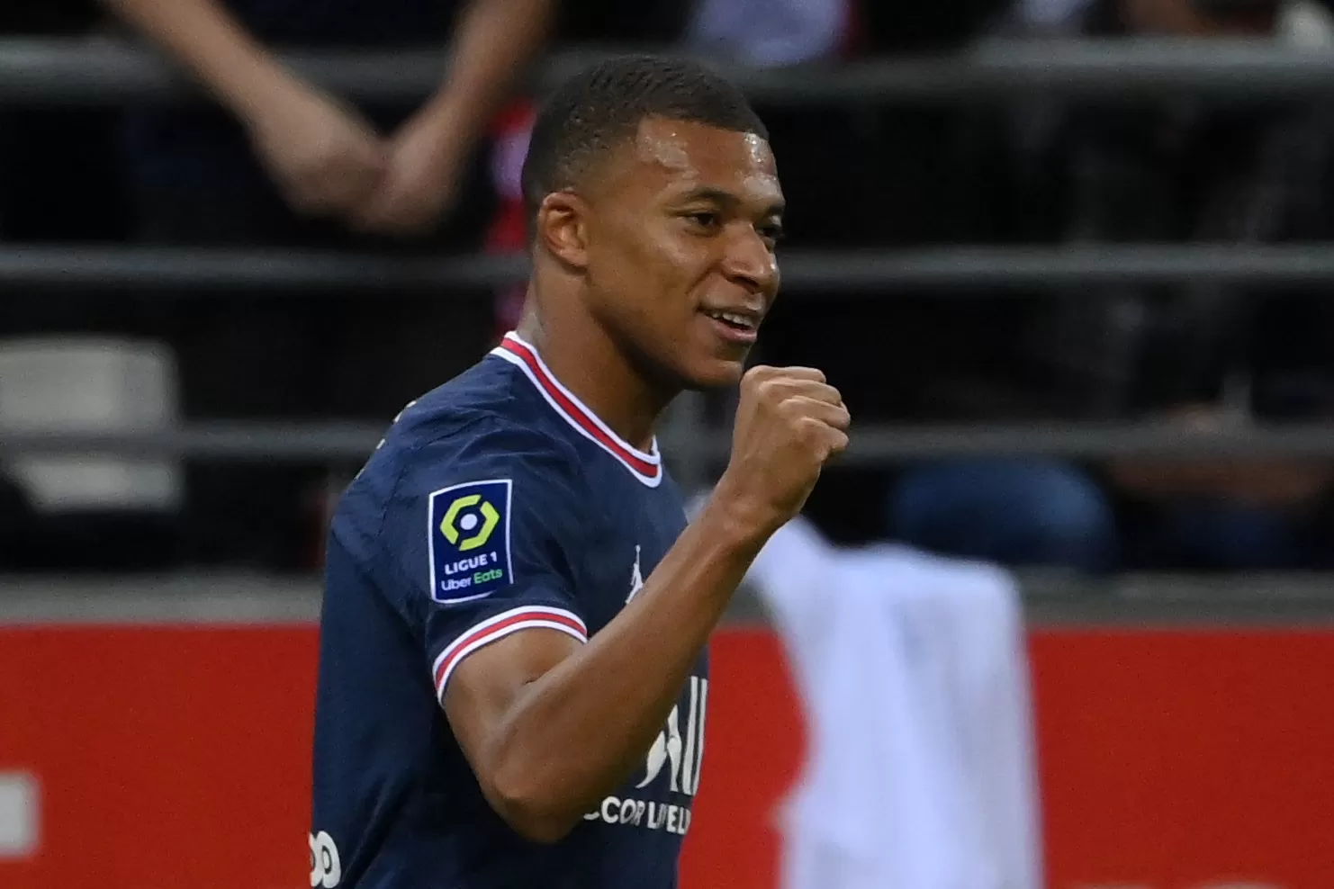 DOBLETE. Mbappé convirtió dos goles ante Reims, el día del debut de Messi.