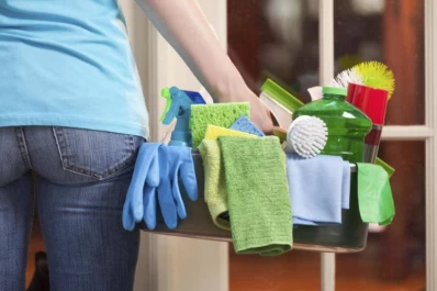 Guantes y al ataque: trucos para una limpieza extrema