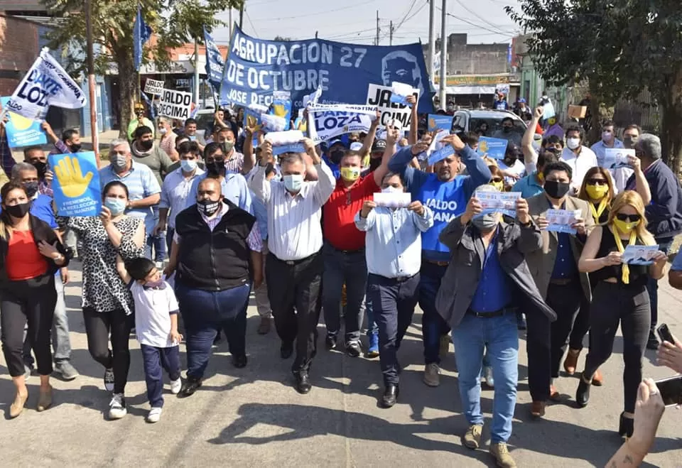 OSVALDO JALDO recorre las calles de la capital.