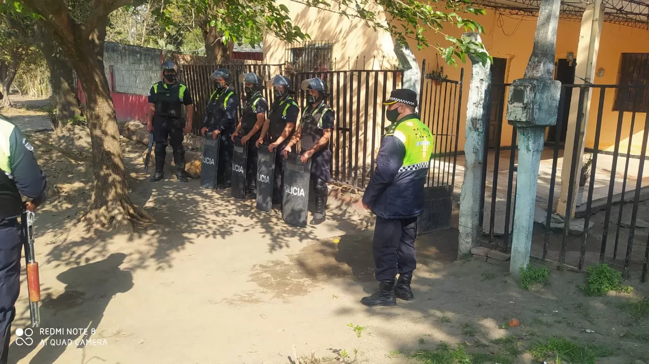 La Policía allanó la casa de los sospechosos. 