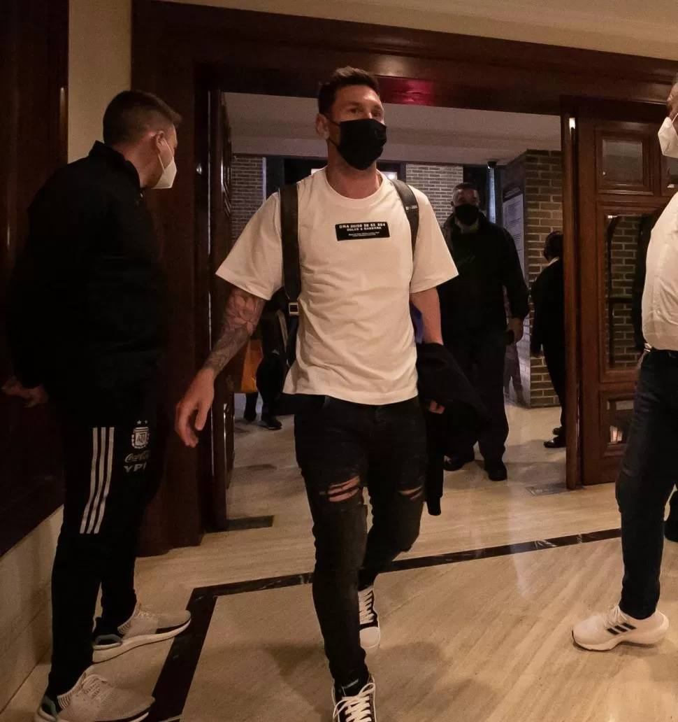 ¿IRÁ DESDE EL ARRANQUE? Messi, durante sus primeras horas en Venezuela. 