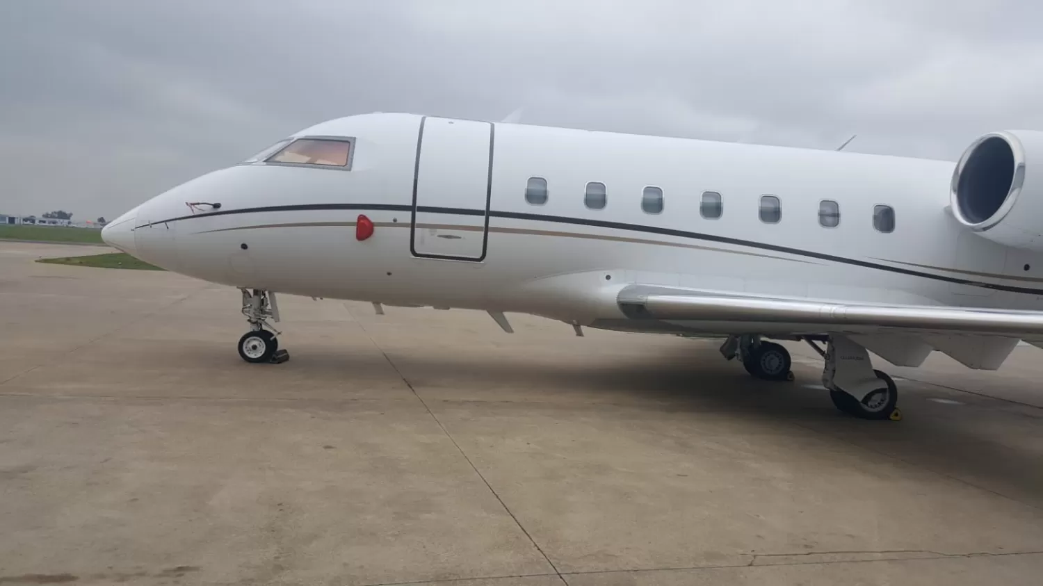 AERONAVE. León precisaba de un avión especialmente equipado para poder regresar a Tucumán.