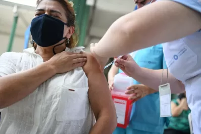Ofrecerán la vacunación contra el coronavirus, casa por casa, en Tucumán