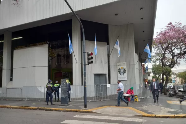 Ediles comienzan a analizar la suba del boleto de colectivo en Tucumán