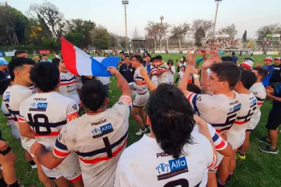 Natación venció a Tucumán Rugby en la final del Torneo Apertura