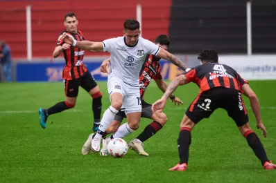 Talleres dejó pasar la oportunidad de quedar como único puntero