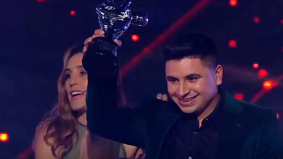 PREMIADO. Francisco y Sole, tras haber conquistado el certamen. Captura de Video