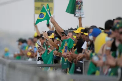 La pelea entre Bolsonaro y la Justicia sale hoy a la calle