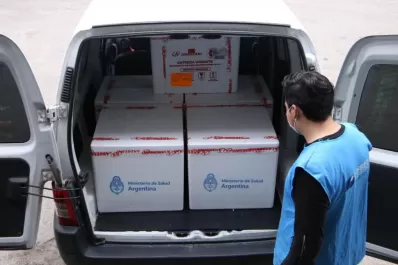 En Tucumán reforzarán al personal de salud con una tercera dosis